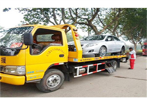 建邺附近24小时汽车拖车服务热线